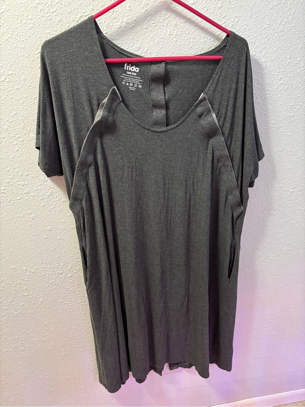 Frida mom gown never worn OS